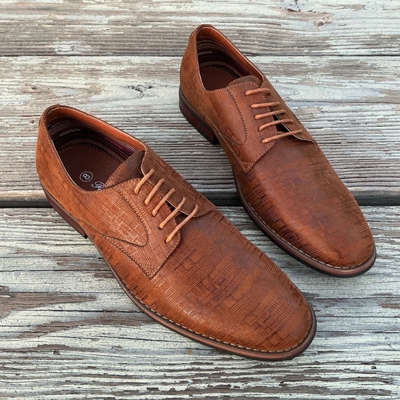 Ferro Aldo Men's Brown Leather Dress Shoes - Picture 1 of 9